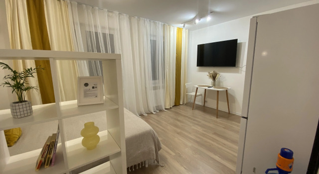Uyutnaya Studiya S Vidom Na Les Flat, Rezervovat Apartmán Hotely v Petrohrad s parkováním, Parkování