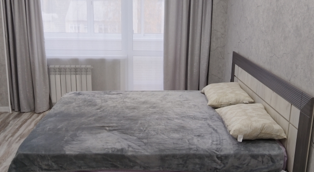 Posutochno Flat, Book Lejlighed Hoteller i Sayansk med parkering, Parkering