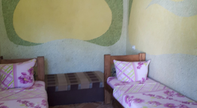 Трёхместный номер Economy с балконом и с красивым видом из окна Kryimskij Briz Kerch' Guest House