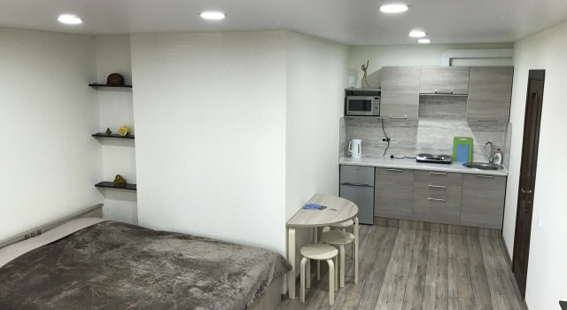 2 Plus 1 Apartaments, Rezervovat Apartmán Hotely v Novgorodská oblast s parkováním, Parkování