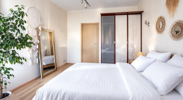S Dvumya Spalnyami U Krasnoy Ploschadi Apartments, Rezervovat Apartmán Hotely v Moskva s parkováním, poblíž Lenkom Theatre, Parkování