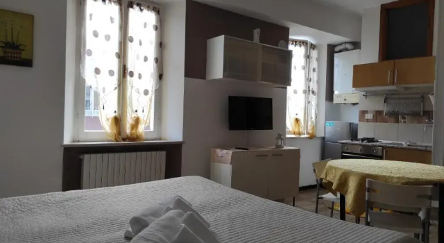 Apartment hotel Monolocali Da Vinci, Rezervovat Hotel Falconara Marittima 