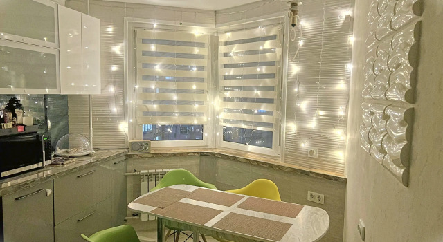 DiCaprio_Home Flat, Prenota Appartamento SAO Area Mosca, vicino a Stazione Metro Okružnaja