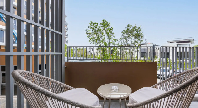 Четырёхместные апартаменты с 2 комнатами с балконом Skypark Celeste Laguna Residences by TropicLook