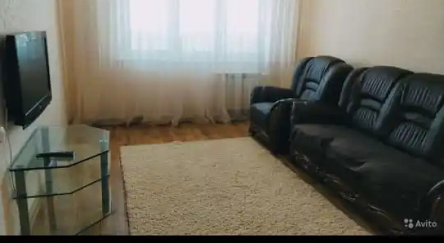 Tryokhkomnatnaya Na Absalyamova 23 Apartments, Prenota Appartamento Hotel a Tatarstan con parcheggio, Parcheggio