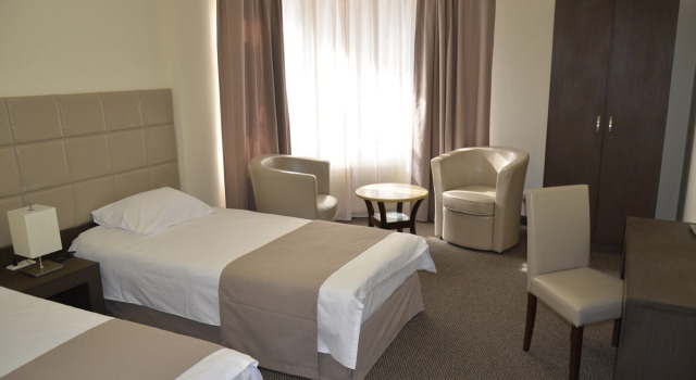 Deluxe Quadruple Family room Aviatrans Hotel