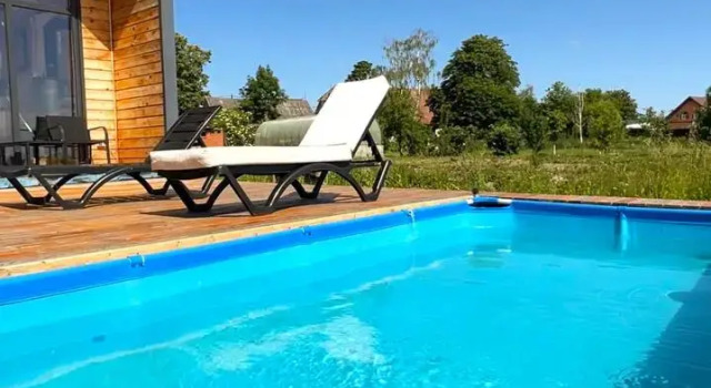 Barn Na Reke Guest house, Buchen Sie Pension Zalivnoe 