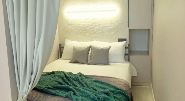 Stilnaya Sovremennaya Kvartira V Zhk Triumf Na Nagornom Flat, Prenota Appartamento Hotel a Perm Krai con parcheggio, Parcheggio