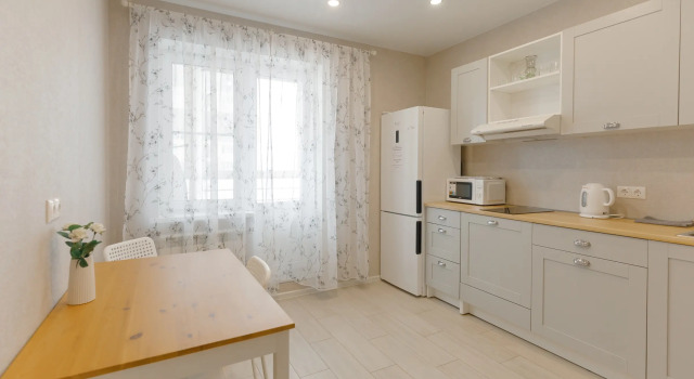 Svetlaya Odnokomnatnaya - 37 Flat, Prenota Appartamento Hotel a Central Russia con parcheggio, Parcheggio