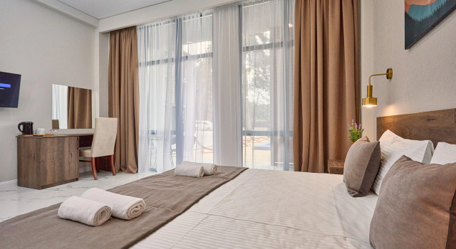 Двухместный номер Superior с балконом и с красивым видом из окна Отель Solar Hotel
