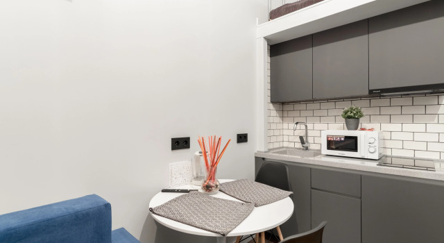 ZhK Loft FM 512 Apartments, Book Lejlighed CAO Area Moskva, nær Rimskaya Metro Station