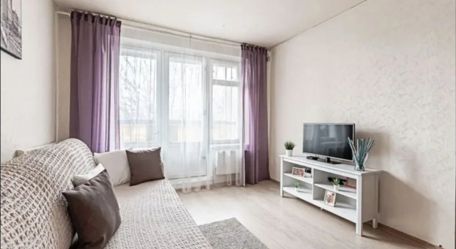 Uyutnaya Kvartira na Chetverykh Gostey Flat, Boek Appartement Moskou Rusland, in de buurt van Novogireyevo Metro Station