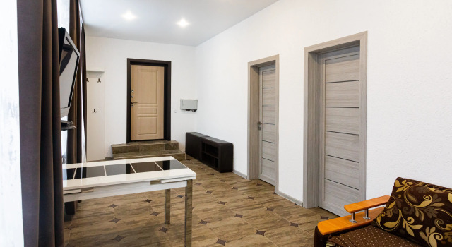 S Vidom Na Gory Guest House, Book Pension Hoteller i Asha med parkering, Parkering