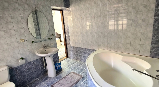 Трёхместный номер Superior Хостел New Darhans Hotel