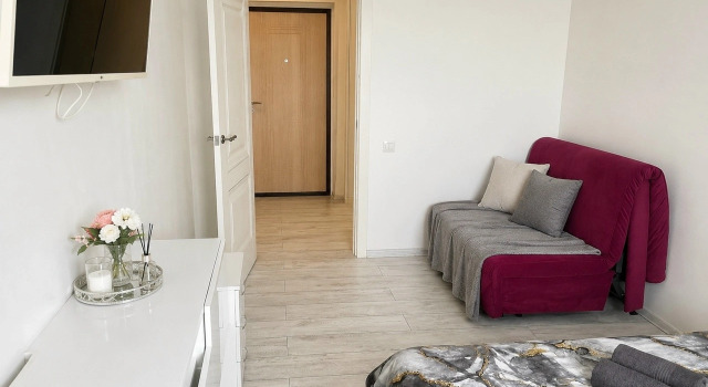 Prostornaya svetlaya odnokomnatnaya kvartira s uyutnoy domashney atmosferoy Flat, Buchen Sie Ferienwohnung Hotels in Oblast Moskau mit Parkplatz, Parkplätze