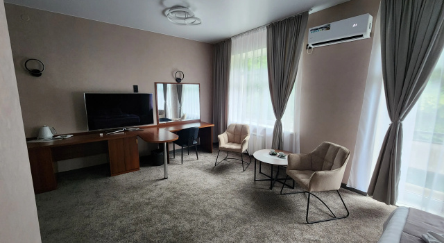 Двухместный номер Comfort с балконом Отель Русь