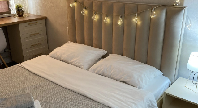 Lyuks na Nurkena Abdirova Apartments, Prenota Appartamento Karagandy Karaghandy