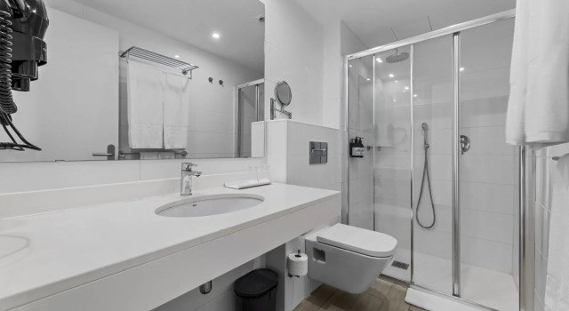 Полулюкс Отель THB Flora Aparthotel
