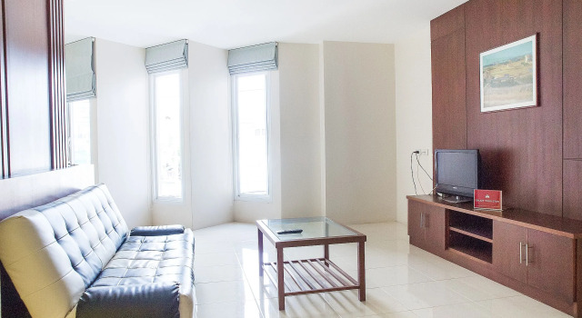 Двухместный номер Standard с балконом Отель ZEN Rooms Chaofa East Road