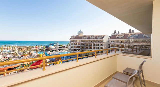 Номер Standard с видом на море Kirman Belazur Resort & Spa