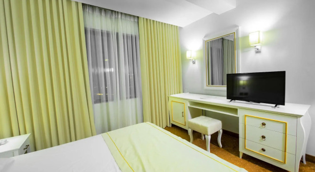 Hotel Fieri, Prenota Hotel Hotel a Riviera Albanese con parcheggio, Parcheggio