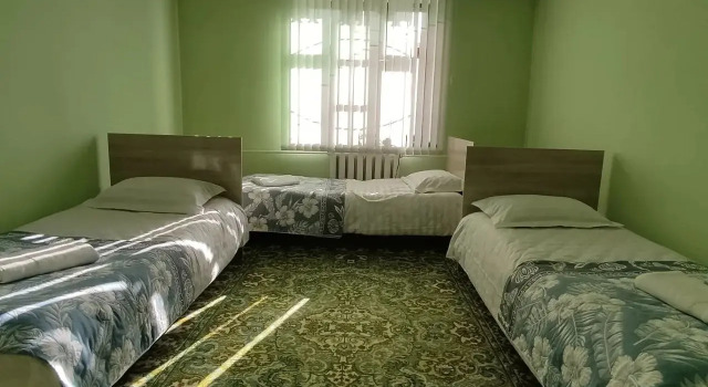 Трёхместный номер Economy Хостел Uyut house Osh