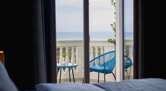 Tapis Rouge Design Boutique Hotel, Забронировать Бутик-отель Бизнес-отели Батуми, рядом с Городской зоопарк Батуми, 4* 5*