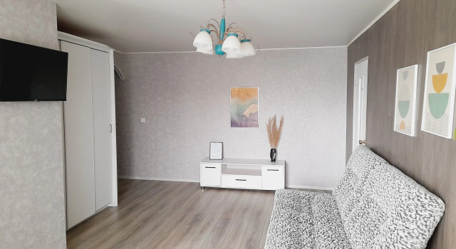 Uyutnaya Dvuhkomnatnaya Kvartira v Centre Novoaltajska Apartments, Buchen Sie Ferienwohnung Nowoaltaisk Altaysky Kray