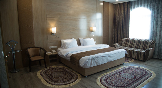 Двухместный люкс с балконом Hotel Uzbekistan