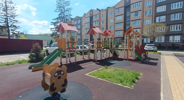 Квартира на Ворошилова, Забронировать Апартаменты/квартира Отели Горячего Ключа с парковкой, Парковка