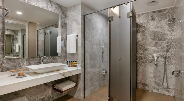 Номер семейный с балконом и с видом на окрестности Club Hotel Phaselis Rose