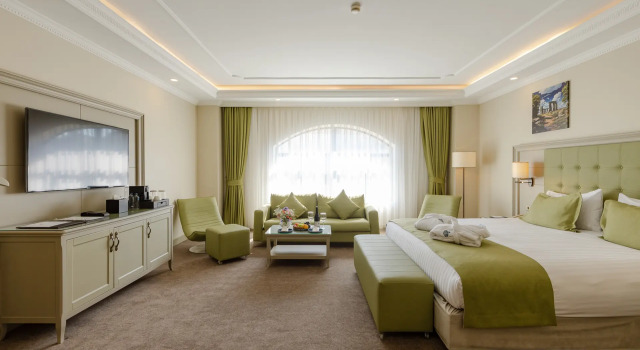 Двухместный люкс Business Hotel London 1889 & Casino