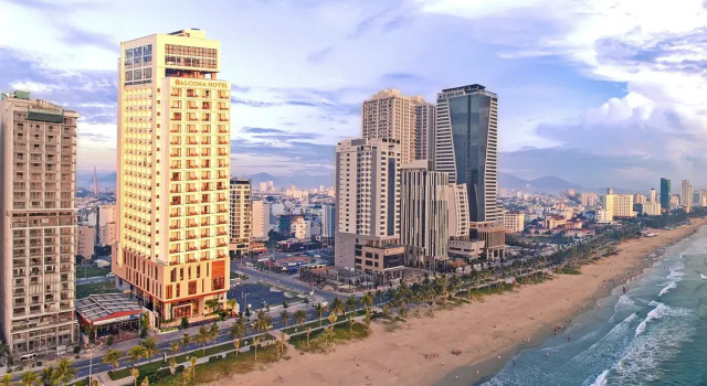 Отель Balcona Hotel Da Nang