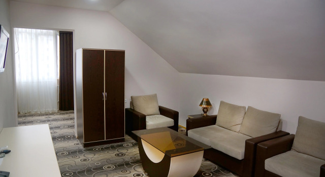 Deluxe huone Nor Erevan Hotel