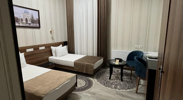 Семейный номер Classic с балконом и с видом на город Отель Garden Plaza Bukhara