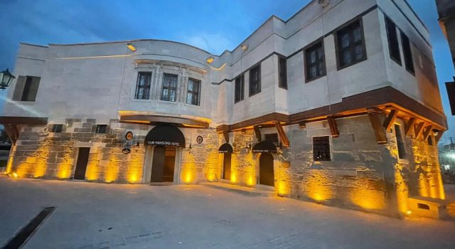 Boutique hotel Four Mansions Hotel