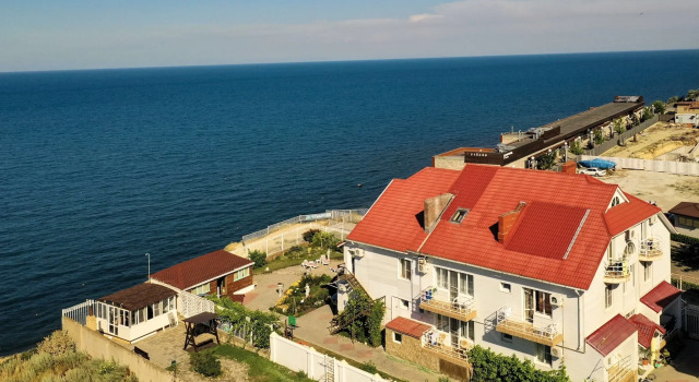 Krutoy Bereg Guest House
