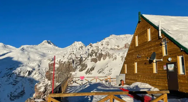 Chiper Azau Mini-Hotel, Foglalás Szálloda Polyana Azau Elbrus District