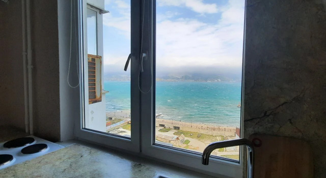 One-bedroom apartment with a Balcony and Sea view, Rezerwuj Apartament Noworosyjsk Novorossiysk Region
