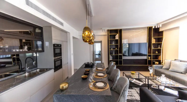 Апартаменты Апартаменты High End & City View by FeelHome