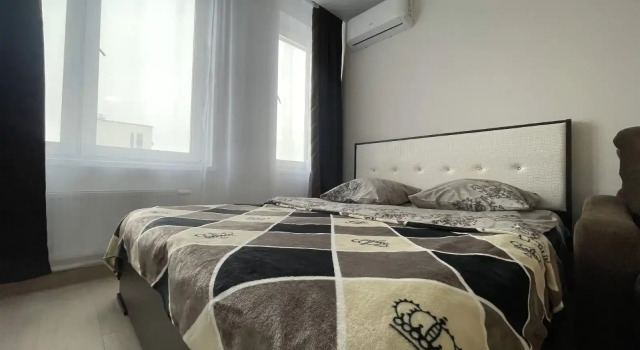 Uyutnaya studiya v serdtse Sibiri Tyumen Flat, Prenota Appartamento Hotel a Tyumen Region con parcheggio, Parcheggio
