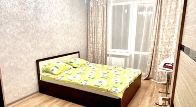 Na Nikolaya Ershova 65B/3 Apartments, Prenota Appartamento Sovetsky district 