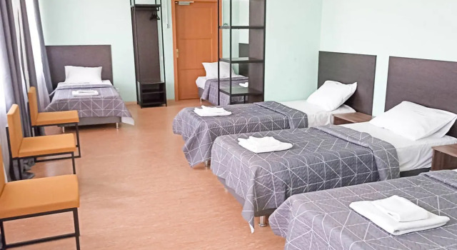 Кровать в общем номере (мужской номер) Отель Smart Hotel Челябинск
