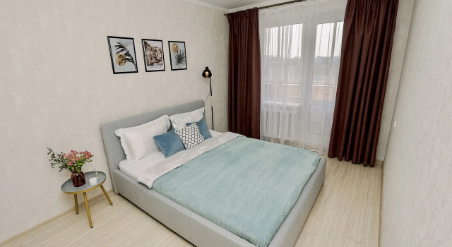 Prostornaya dvukhkomnatnaya u zooparka Flat, Prenota Appartamento Hotel a Udmurtia con parcheggio, Parcheggio