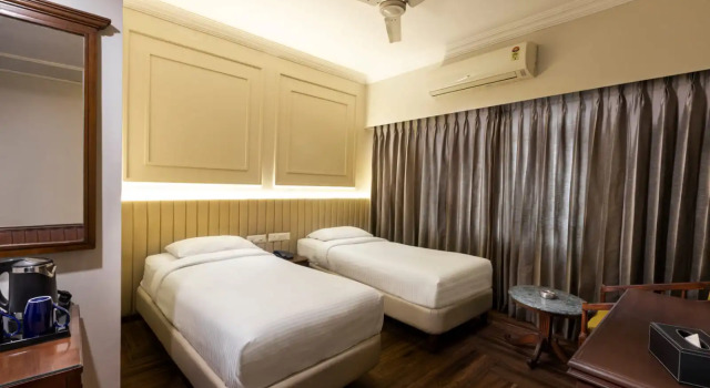 Grand Kalinga Hotel, Varaa Hotelli Hotellit Bangalore aamiaisella, Aamiainen