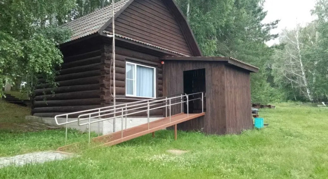 Четырёхместная семейная студия с красивым видом из окна База отдыха  Уткуль.РФ