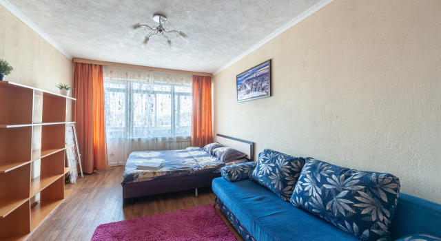 Aparthause Chelyuskintsev 23 Apartments, Забронировать Апартаменты/квартира Отели Городского округа Екатеринбурга - Северный управленческий округ с парковкой, Парковка