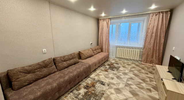 2-K Kvartira v Ishime Flat, Buchen Sie Ferienwohnung Ischim Ishimsky District