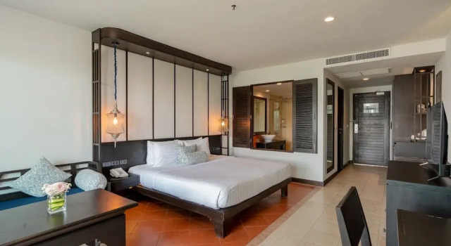 Двухместный номер Superior с балконом Курортный отель Ravindra Beach Resort And Spa