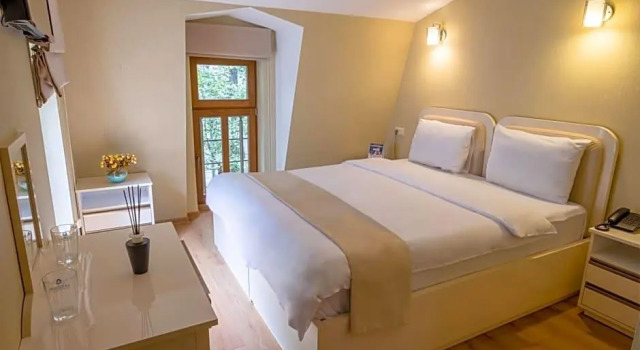Sama Grand Hotel, Varaa Hotelli Tbilisi Tbilisi Region